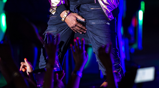 Fantastic Sail Away Party, Featuring R. Kelly and Legends of Hip Hop: Straight Outta Compton Edition